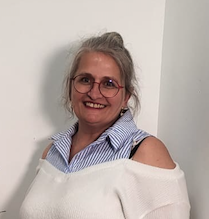 Portrait de Nathalie, animatrice Mydressin